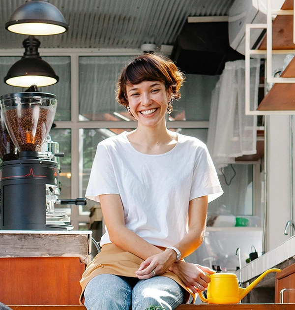 ROBOT WAITER 46 restaurant owner